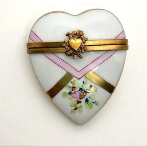 Vintage Limoges trinket Heart Shape Porcelain Box